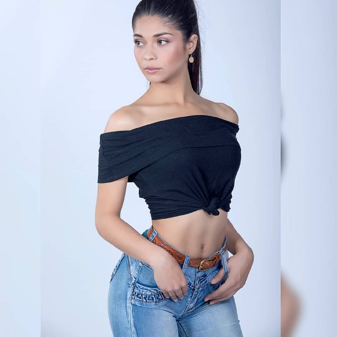 Lorena Toro Estudiante de ingeniería Chilenas